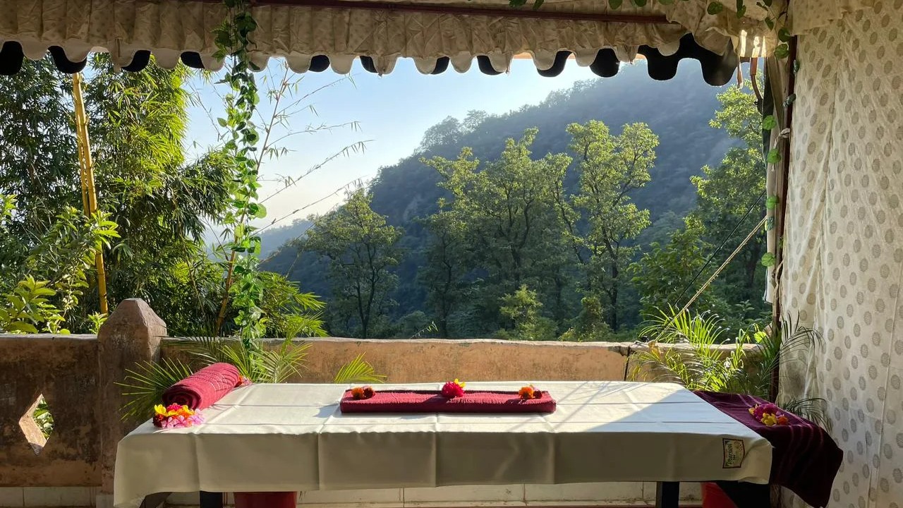 What to Expect on Your First Ayurvedic Massage in India